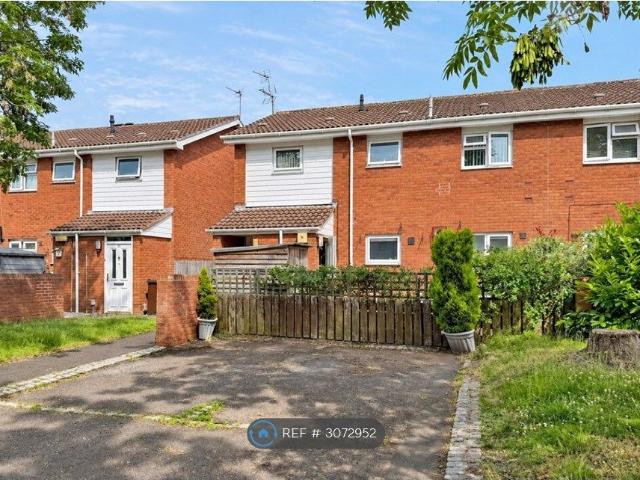 Pendeford, Wolverhampton WV9, 2 bed flat to rent, £895 pcm | PrimeLocation