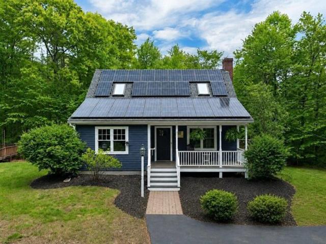 Pendergast Rd, Newmarket, Home For Sale