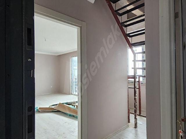 PENDİK ÇAMÇEŞME MAH KİRALIK 2+1 10.kat sıfır DUBLEX DAİRE
