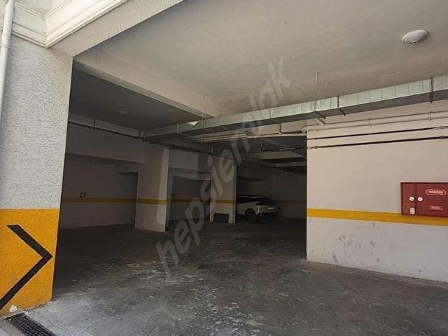 Pendik'te 2+1 K.Pınarda müstakil tadında, 40 M2 bahçe kullanımı