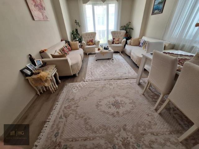 Pendik Çamçeşme'de Satılık 3+1 Tek Daire Üzerine 5 Yıllık