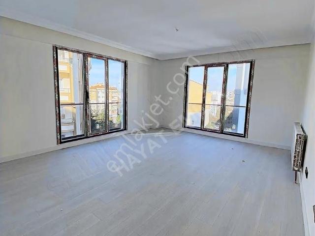 Pendik Çamlık Mahallesi Satılık 3 + 1 Daire
