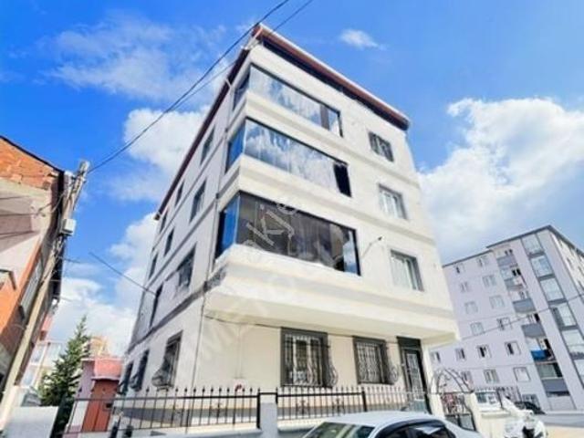 Pendik Ahmet Yesevinde Kısmi Eşyalı 2+1 Teraslı Kiralık Daire