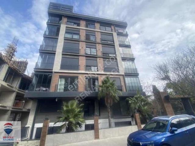 Pendik Batı Mahallesinde Marina Ve Doğa Manzaralı Dubleks Daire