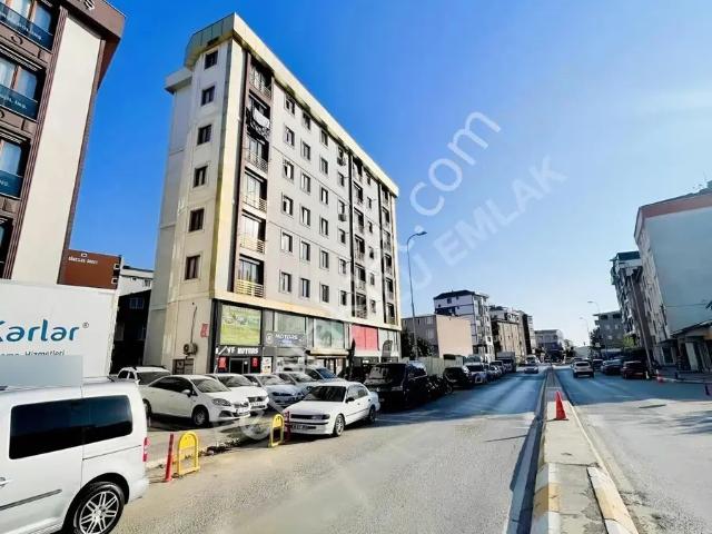Pendik Güllübağlarda 2+1 70 M² Net Asansörlü Kiralık Daire