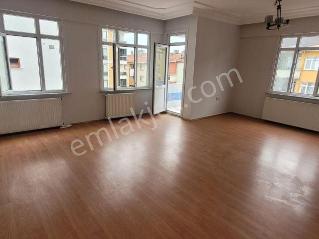 Pendik Kavakpınar'da Kiralık 2+1 Daire