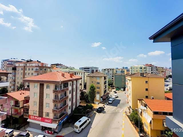 Pendik Kaynarcada deniz manzaralı lüks3+1.satılık daire