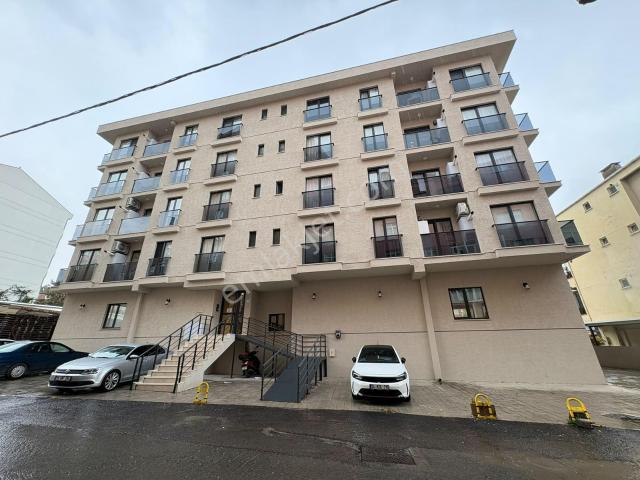 Pendik Kaynarcada Sahile Ve Çarşıya Yakın, Sıfır Binada 2+1