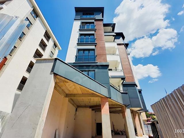 Pendik Kaynarcada Sahile yakın Ultra Lüks 3+1 satılık