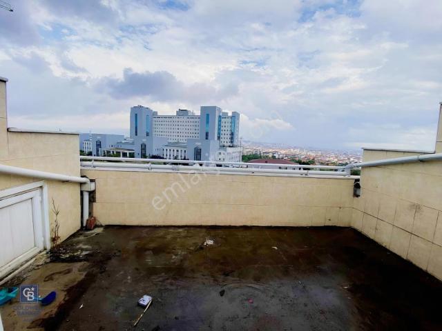 Pendik Hastane Karşısında 1+1 Eşyalı Kiralık Daire