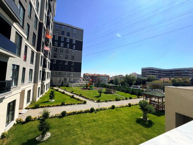 Pendik Leb i Derya Sitesi 4.kat Sıfır Deniz Manzaralı Satılık 3+1