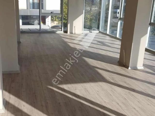 Pendik Metroya 2dk 2+1 Boş Daire