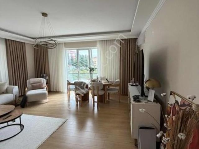 Pendik Çınarlıfe Sitesinde Kiralık Ferah 3+1 Daire