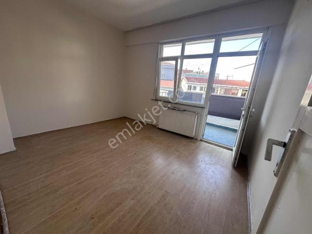 Pendik Sülüntepe Mahallesinde Kiralık 3+1 Daire