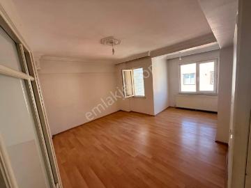 Pendik Velibaba'da Satılık 230 M² Geniş 4+2 Daire