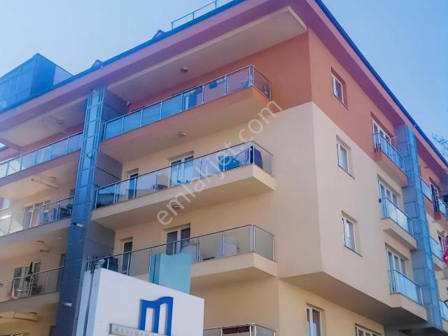 Pendik Yayalar Martan Resident Satılık 4+1 Çatı Dubleksi
