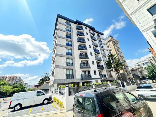 Pendik Yeni Mahallede Merkezi Konumda 3+2 Dubleks Kiralık Daire