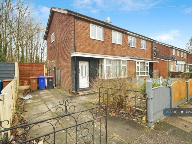 Pendleway, Manchester, M27 3 bed semi detached house to rent £1,300 pcm £300 pw
