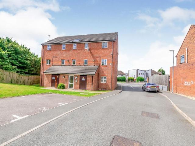 Pendlebury Close, Walsall WS2, 2 bed flat to rent, £875 pcm | PrimeLocation