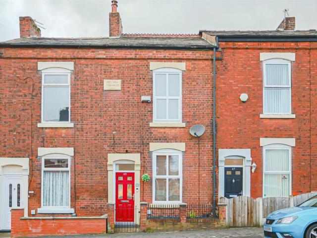 Pendlebury Road, Swinton M27 2 bed house to rent £1,000 pcm £231 pw