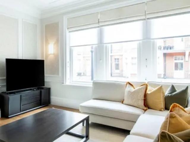 Penelope Chilvers, 65 Duke Street, London, W1K 5NP, United Kingdom | 3 bed apartment for rent #123516200 | Rentberry