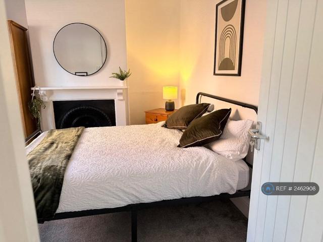 Penfield, Yeovil, BA21 1 bed in a house share to rent £650 pcm £150 pw