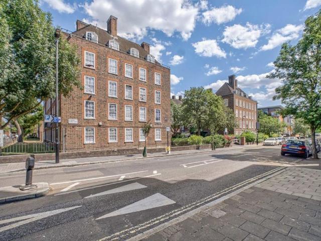 Penfold Street, London NW8 2 bed flat to rent £2,750 pcm £635 pw