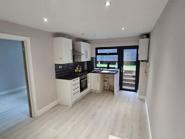 Penge Road, South Norwood, 4 SE25, 1 bed flat to rent, £1,500 pcm | PrimeLocation