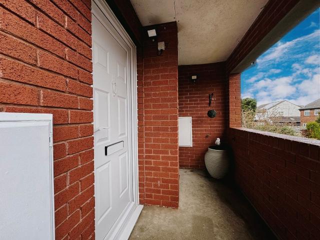 Penhale Gardens, Fareham PO14, 1 bed flat to rent, £1,000 pcm | PrimeLocation