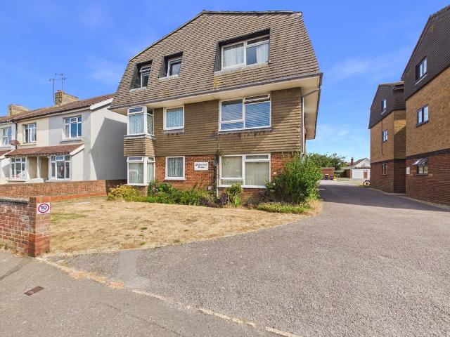 Penhill Road, Lancing BN15, 1 bed flat to rent, £900 pcm | PrimeLocation