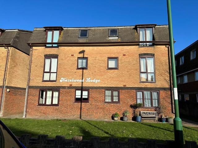 Penhill Road, Lancing BN15 1 bed flat to rent £950 pcm £219 pw
