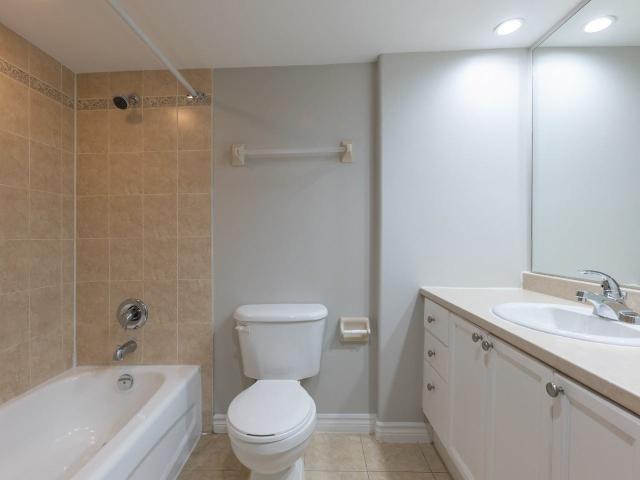 Peninsula Place 2 Bedroom Apartment for Rent at 1015 Barrington St, Halifax, NS B3H 4R4