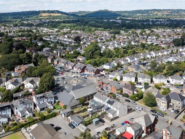 Penlline Road, Whitchurch, Cardiff 1 bed apartment to rent £1,150 pcm £265 pw