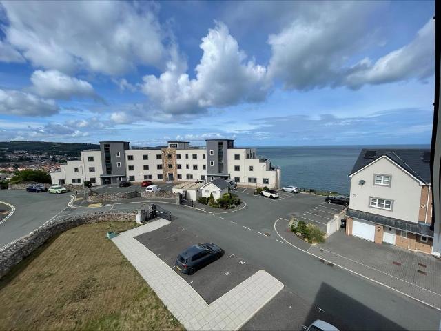 Penmaen Bod Elias, Colwyn Bay, LL29 2 bed maisonette to rent £950 pcm £219 pw