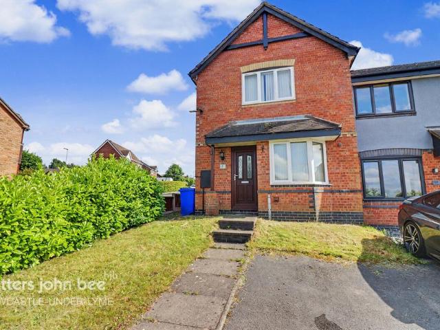 Penmark Grove, Stoke on trent 3 bed semi detached house to rent £1,100 pcm £254 pw