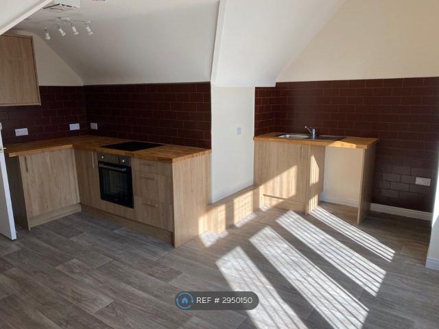Penn Hill Avenue, Poole BH14, 1 bed flat to rent, £900 pcm | PrimeLocation