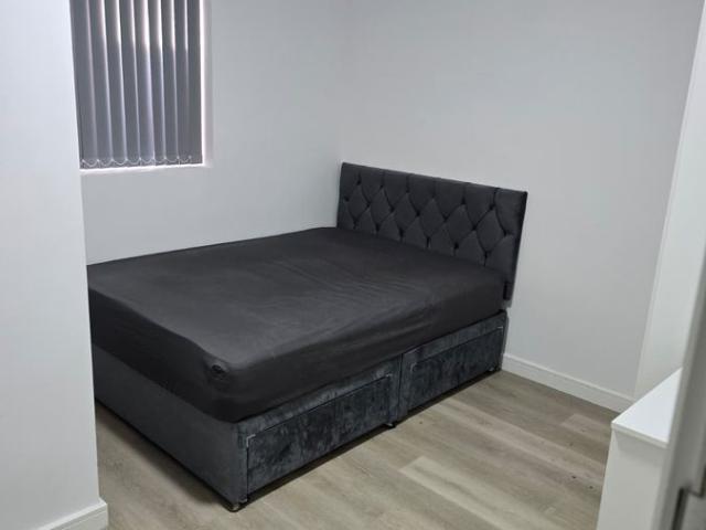 Penn Road, Beaconsfield, Buckinghamshire HP9, 1 bed flat to rent, £950 pcm | PrimeLocation
