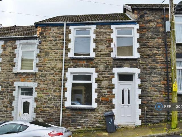 Penn Street, Treharris, CF46 2 bed terraced house to rent £700 pcm £162 pw