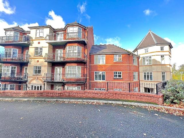Pennant Court, Penn Road, Penn, Wolverhampton WV3, 2 bed flat to rent, £950 pcm | PrimeLocation
