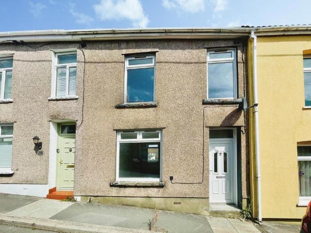 Pennant Street, EBBW VALE, NP23 3 bed terraced house to rent £900 pcm £208 pw