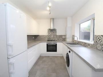 Pennard Place, Cardiff CF14 4 bed house to rent £2,240 pcm £517 pw
