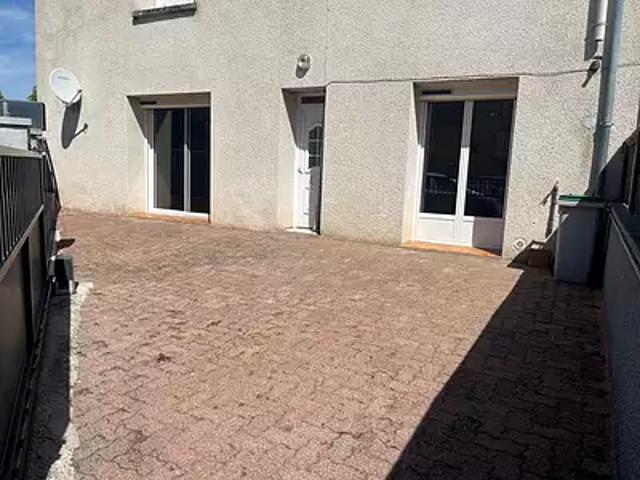 Penne d'Agenais 47140 Location appartement 3 pièces t3 au dernier étage