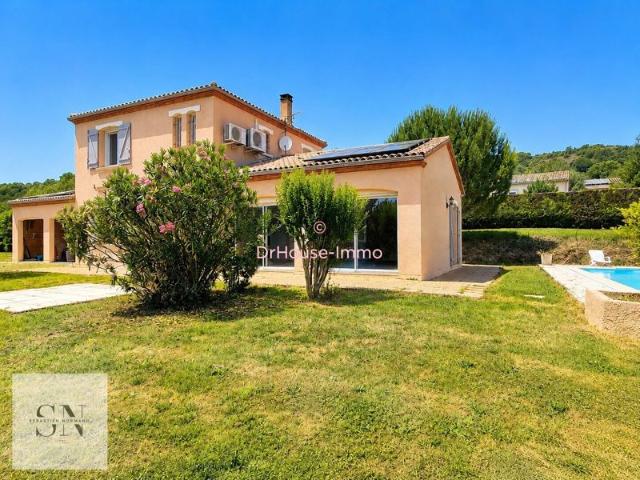 Penne d'Agenais Maison 137 m², 4 chambres, piscine, double garage et terrain de 2 200 m²