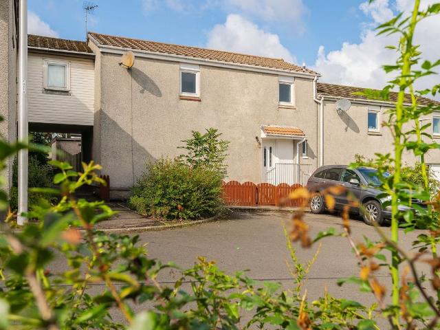 Pennelton Place, Bo'ness EH51, 3 bed end terrace house to rent, £1,400 pcm | PrimeLocation