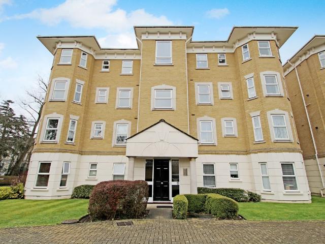 Penners Gardens, Surbiton KT6, 2 bed flat to rent, £2,150 pcm | PrimeLocation