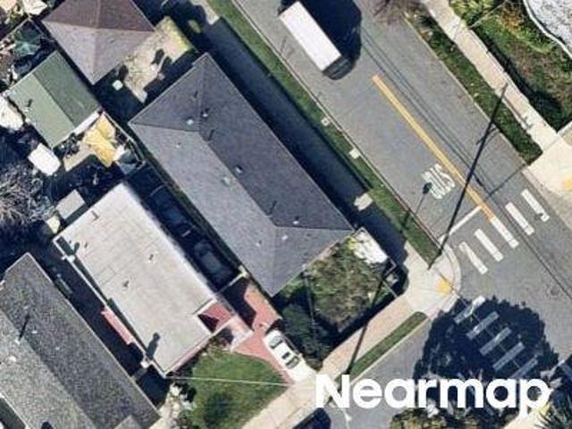 Penniman Ave