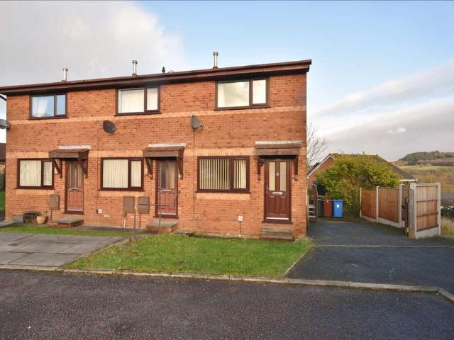 Pennine Road, Chorley 2 bed mews to rent £895 pcm £207 pw