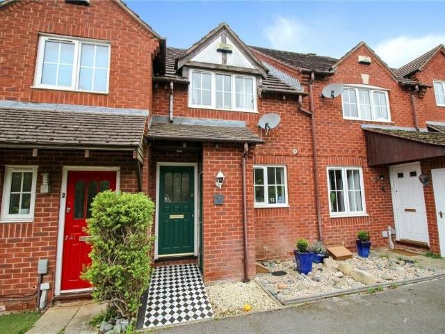 Pennine Way, Swindon SN25, 2 bed terraced house to rent, £1,250 pcm | PrimeLocation