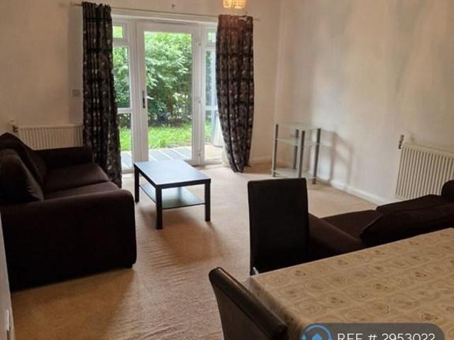Penny Royal Drive, West Drayton, UB7 2 bed flat to rent £1,850 pcm £427 pw