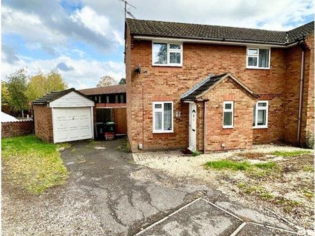 Pennycress Close, Swindon SN25, 3 bed semi detached house to rent, £1,395 pcm | PrimeLocation